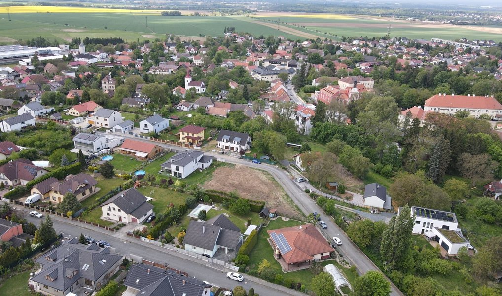 Prodej stavebního pozemku 1 554 m², Škvorec – náhled fotky 7