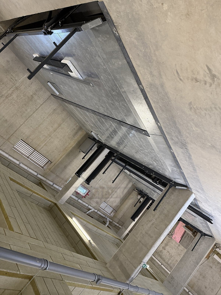 Prodej garážového stání (liftparker), 13 m2, na zlaté stoce - české budějovice — photo 2