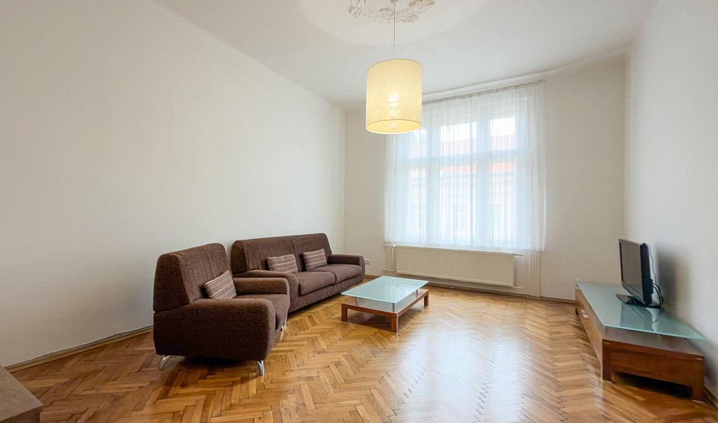 Pronájem kanceláře 85 m², Praha – fotka 1 z 29