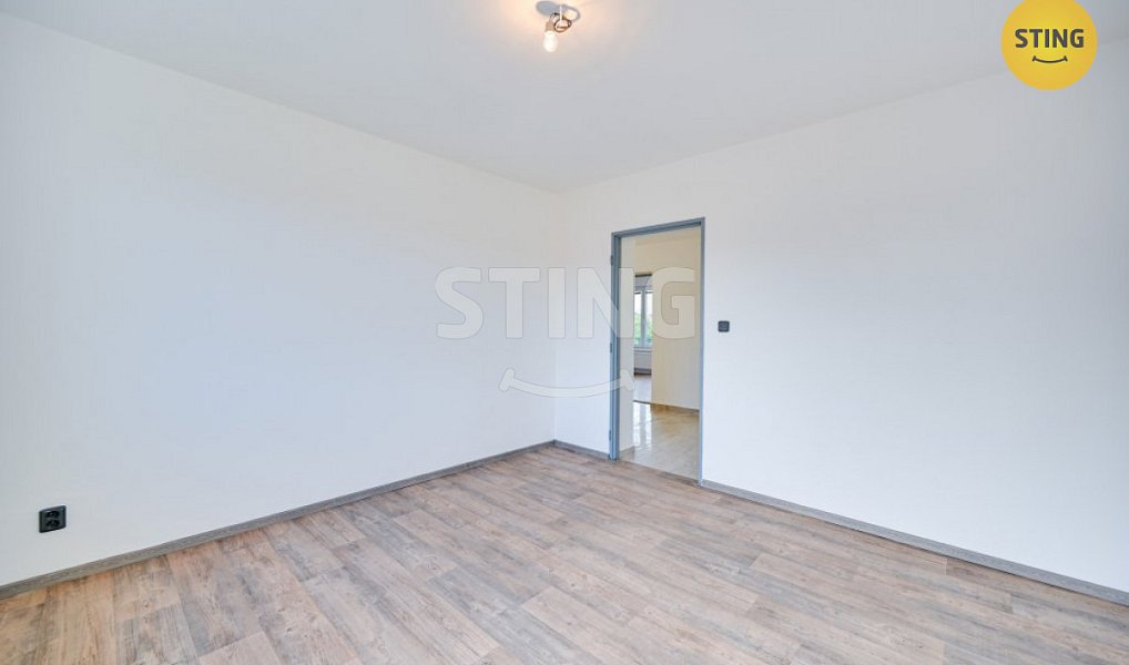 Prodej domu 270 m² s pozemkem 615 m², Strachotín – náhled fotky 7