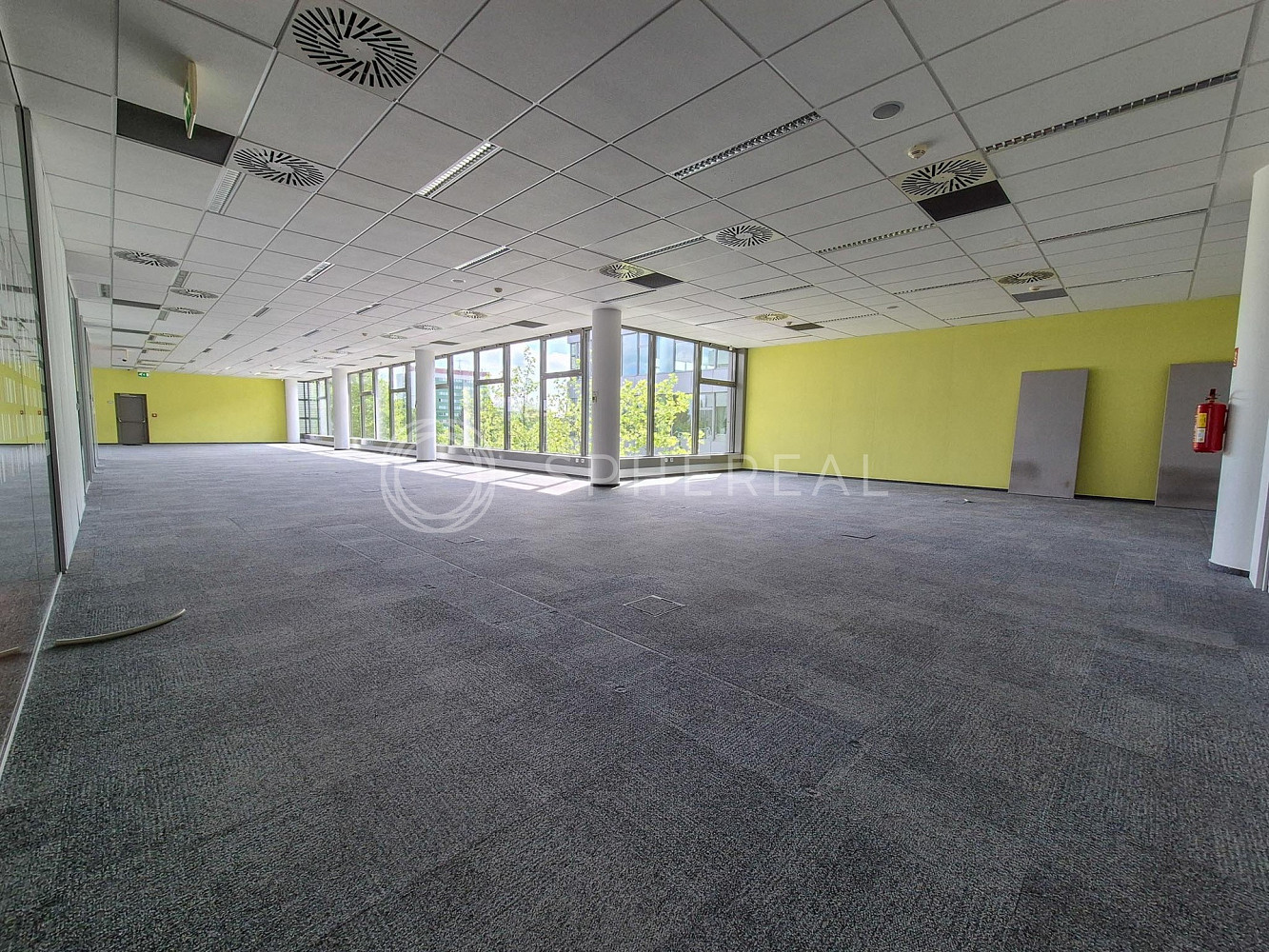 Pronájem kanceláře 571 m² — photo 3