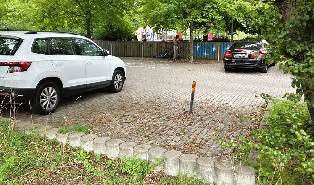 Pronájem garážového stání (18 m2), ul. Kudrnova, Praha - Motol, Praha – náhled fotky 3