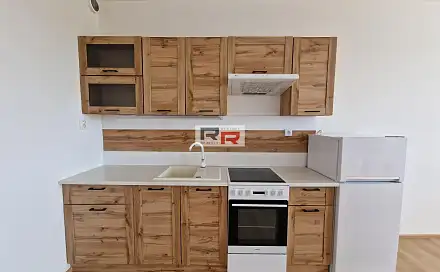 Pronájem bytu 1+kk 35 m²