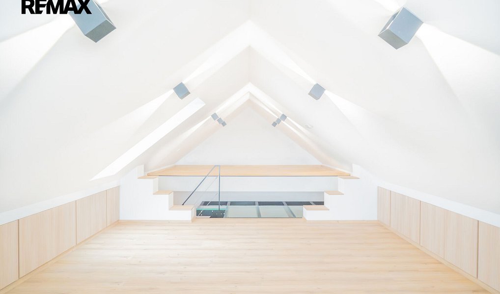 Prodej bytu 4+1 130 m², Černilov – náhled fotky 25