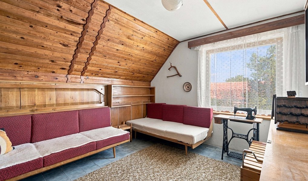 Prodej domu 196 m² s pozemkem 511 m², Ostřešany – náhled fotky 12