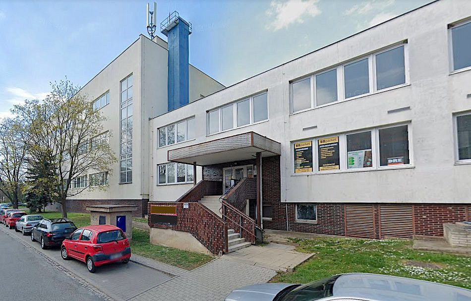 Pronájem obchodních prostor 102 m²