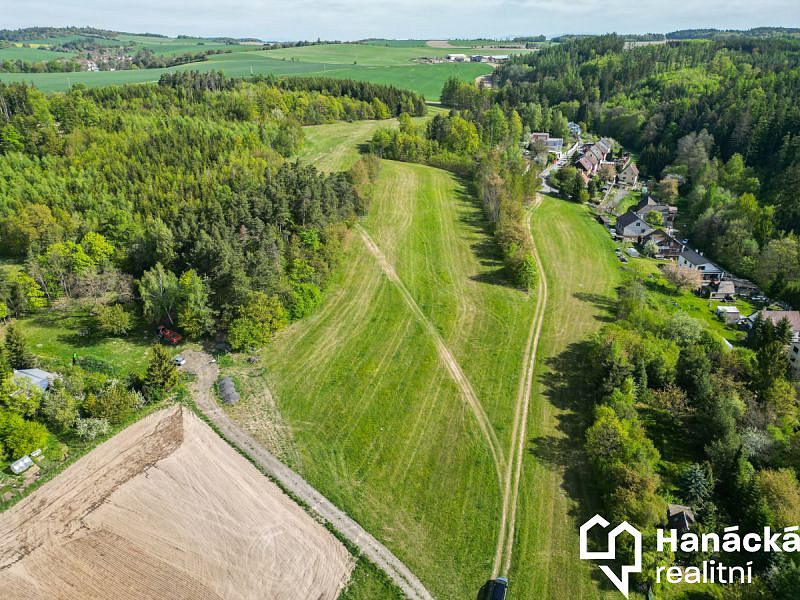 Prodej stavebního pozemku 14 070 m² – fotografie 3