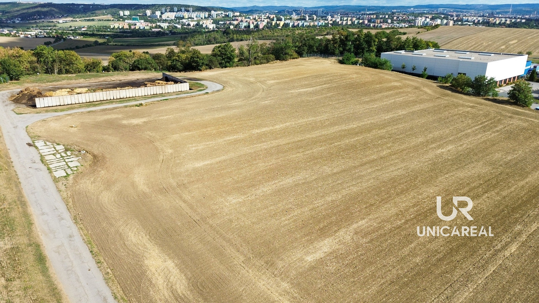 Prodej komerčního pozemku 1 755 m² – fotografie 5