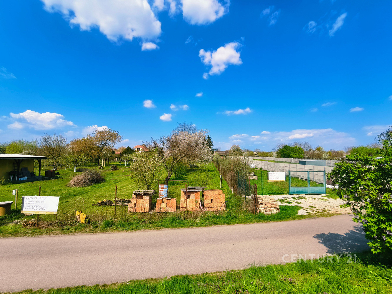 Prodej stavebního pozemku 2 232 m² – fotografie 5