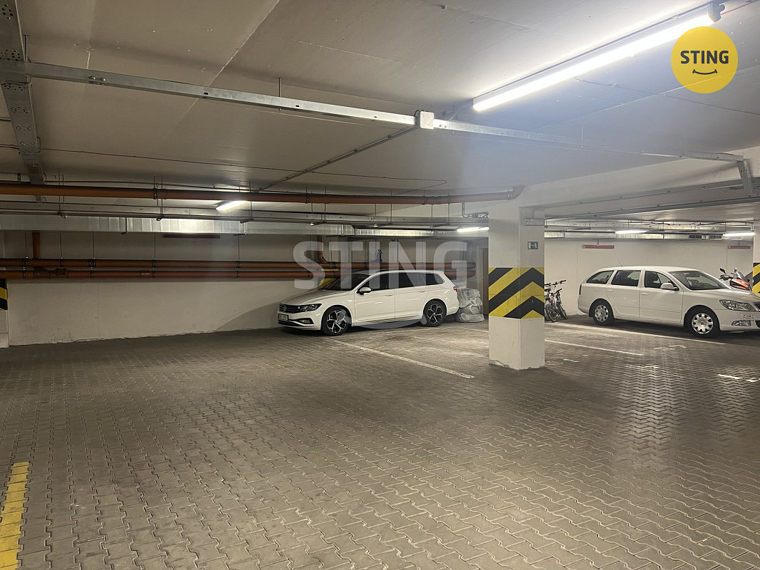 Prodej garážového stání, 15 m2, Praha - Košíře – fotografie 3