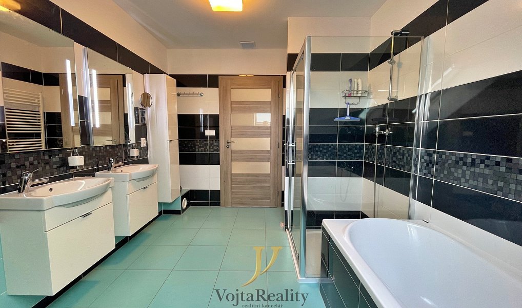 Pronájem bytu 4+kk 105 m², Olomouc – náhled fotky 3