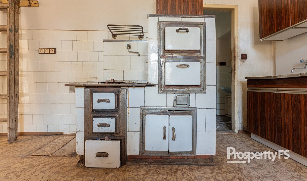 Prodej domu 294 m² s pozemkem 896 m², Bystřice nad Pernštejnem – náhled fotky 9