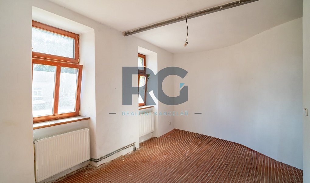 Prodej domu 330 m² s pozemkem 4 047 m², Záhoří – náhled fotky 3