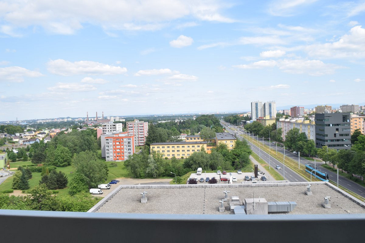 Pronájem bytu 1+1 36 m² – fotografie 2
