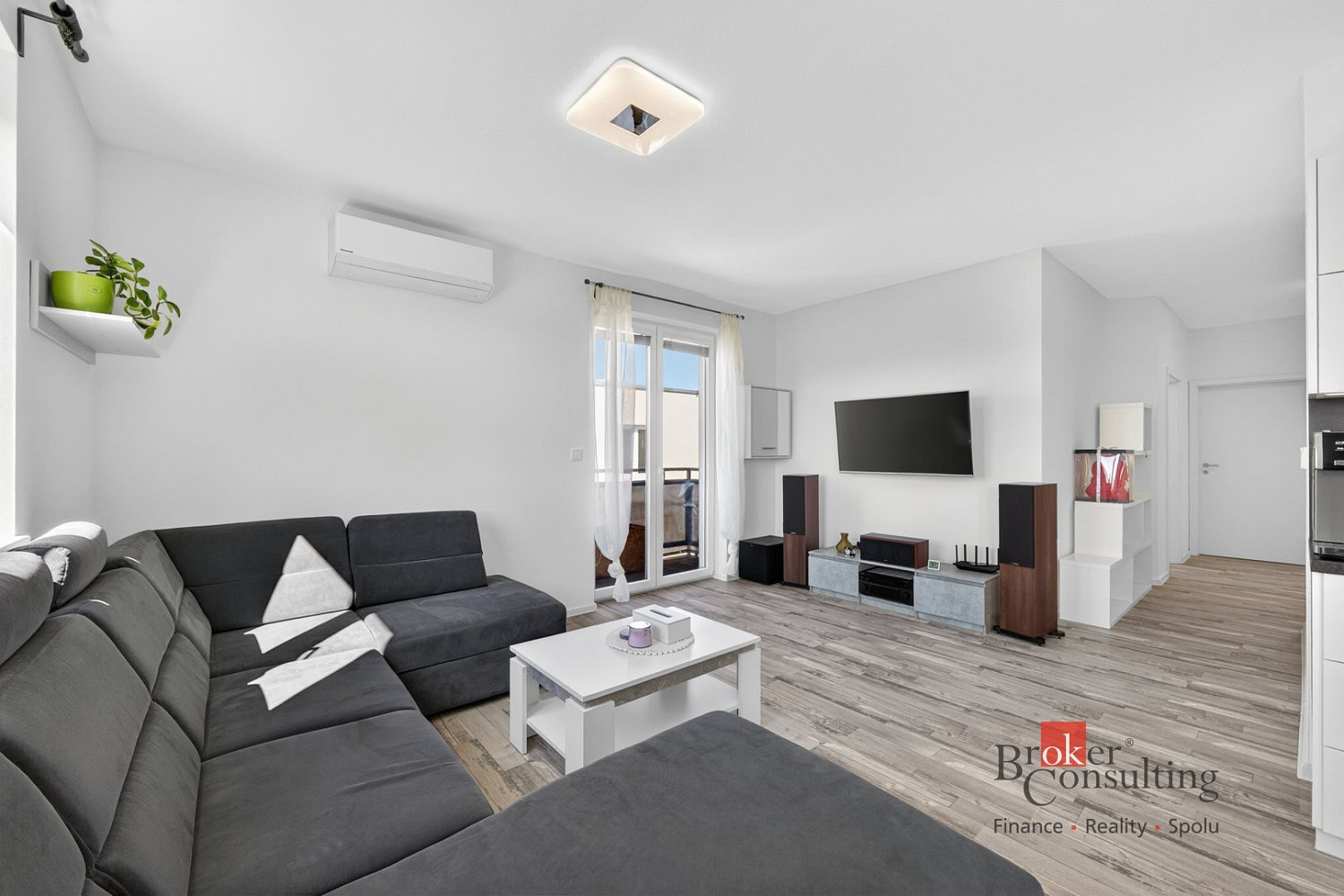 Prodej bytu 4+kk 80 m² – fotografie 2