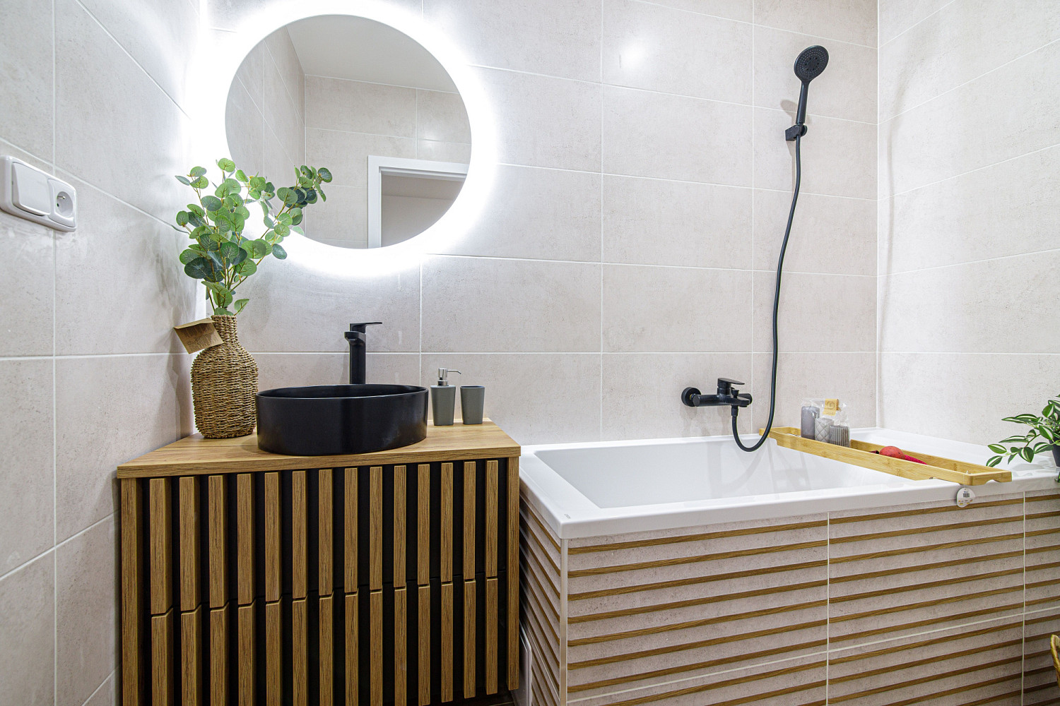 Pronájem bytu 2+kk 55 m² – fotografie 2