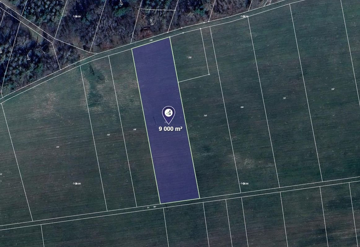 Prodej pole 9 000 m²