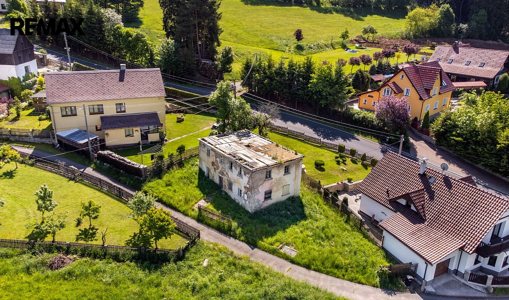 Prodej stavebního pozemku 579 m², Bečov nad Teplou – fotka 1 z 15