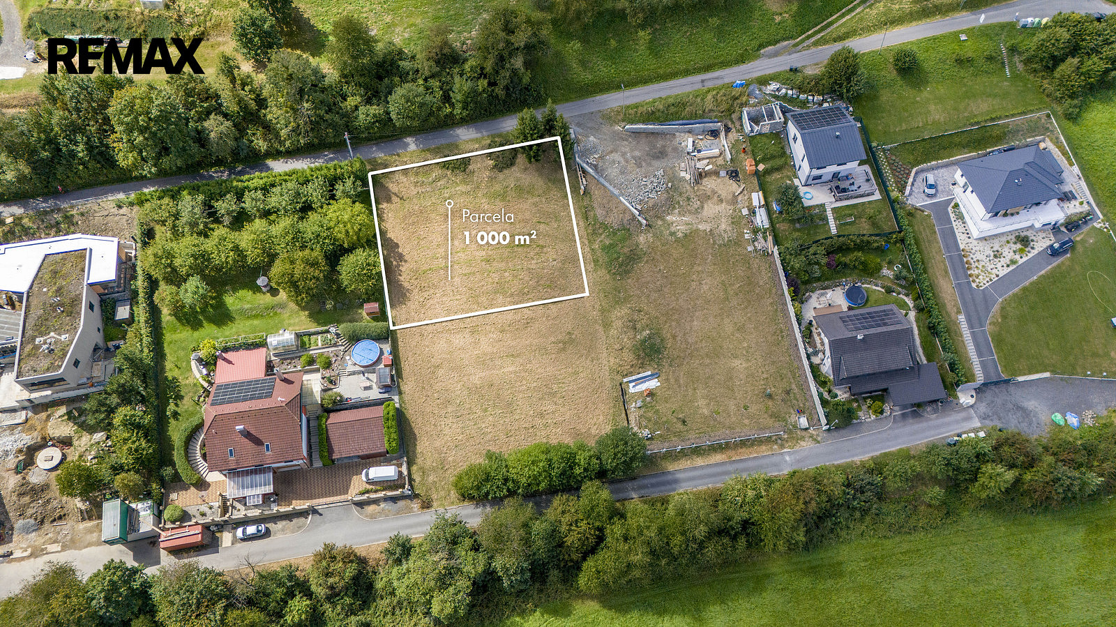 Prodej stavebního pozemku 1 000 m²