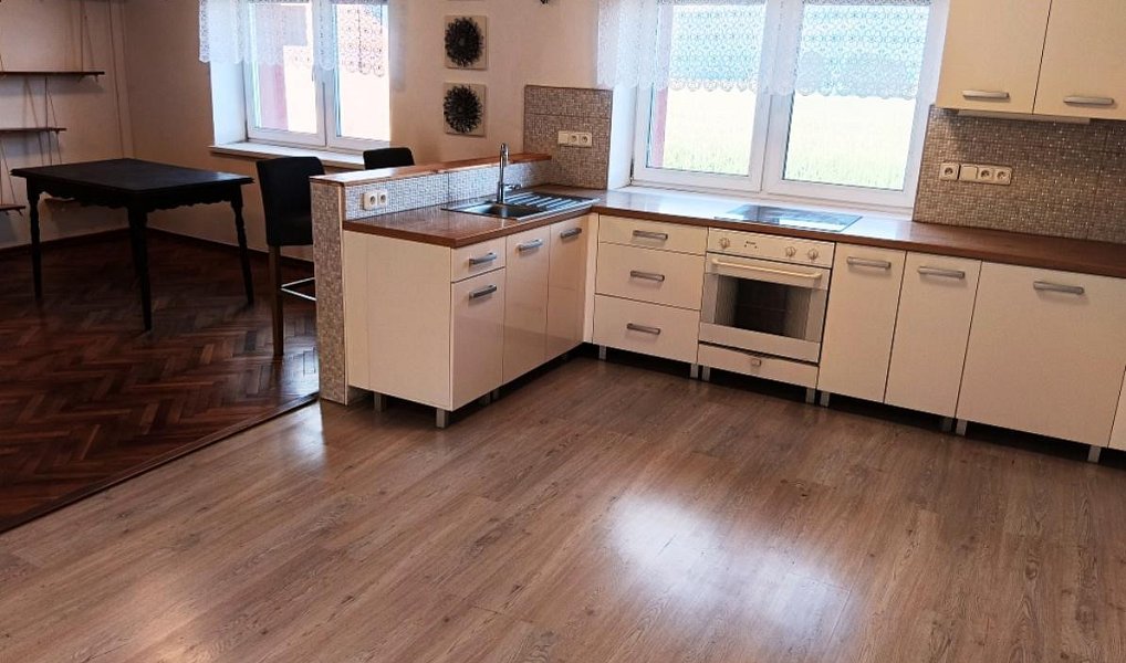 Pronájem domu 140 m² s pozemkem 500 m², Drahanovice – fotka 1 z 8