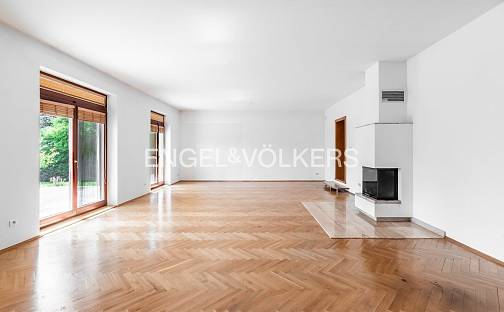 Prodej domu 380 m² s pozemkem 1 220 m², Oblouková, Ohrobec, okres Praha-západ
