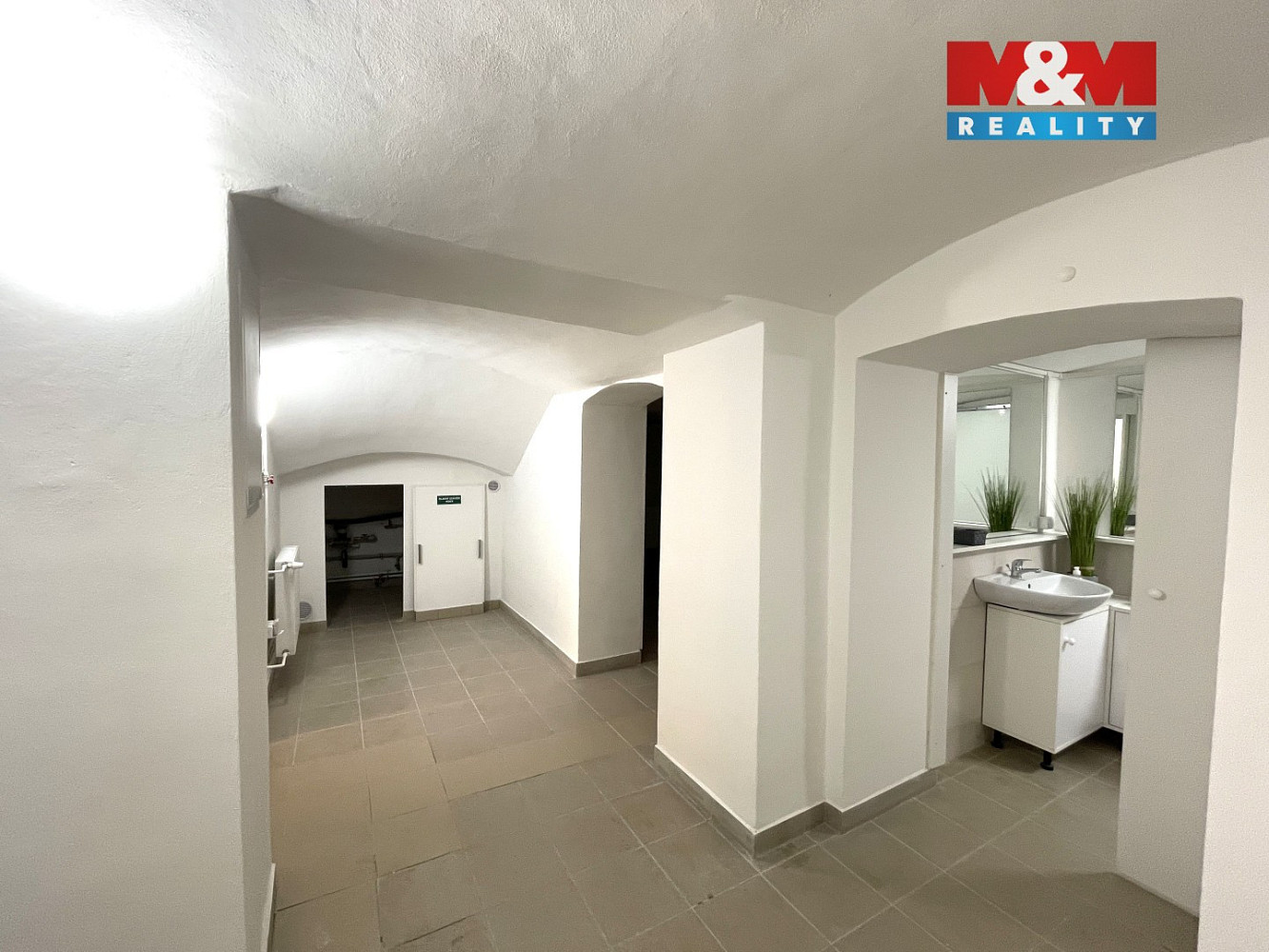 Pronájem obchodních prostor 100 m² — photo 5
