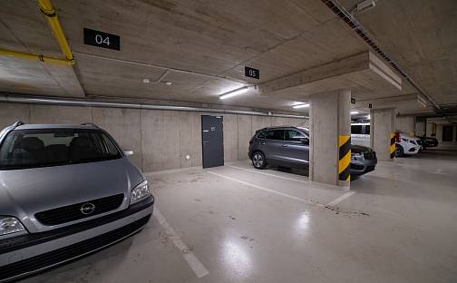 Pronájem garážového stání 14 m², Starokošířská, Praha 5 - Košíře