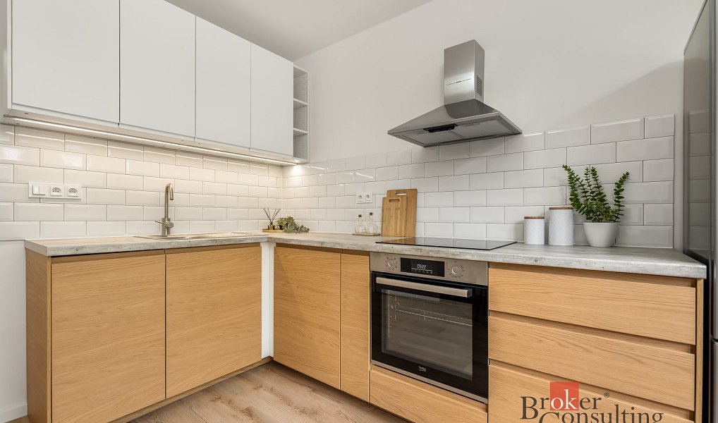 Prodej bytu 3+1 79 m², Praha – fotka 1 z 20