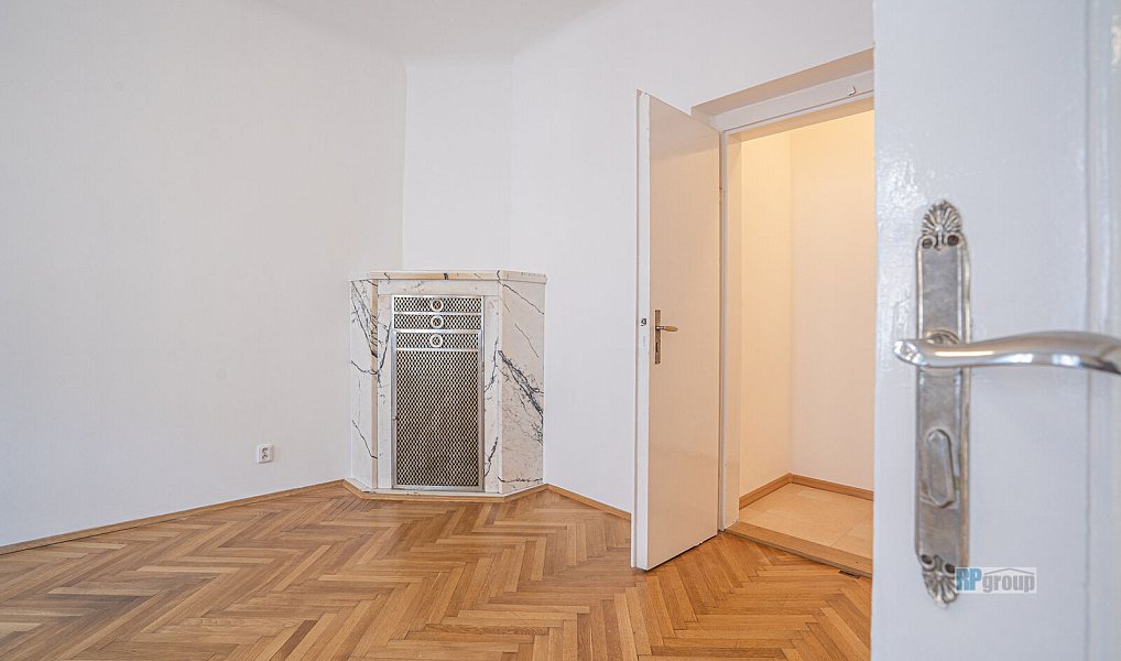 Pronájem bytu 3+1 99 m², Praha – náhled fotky 2