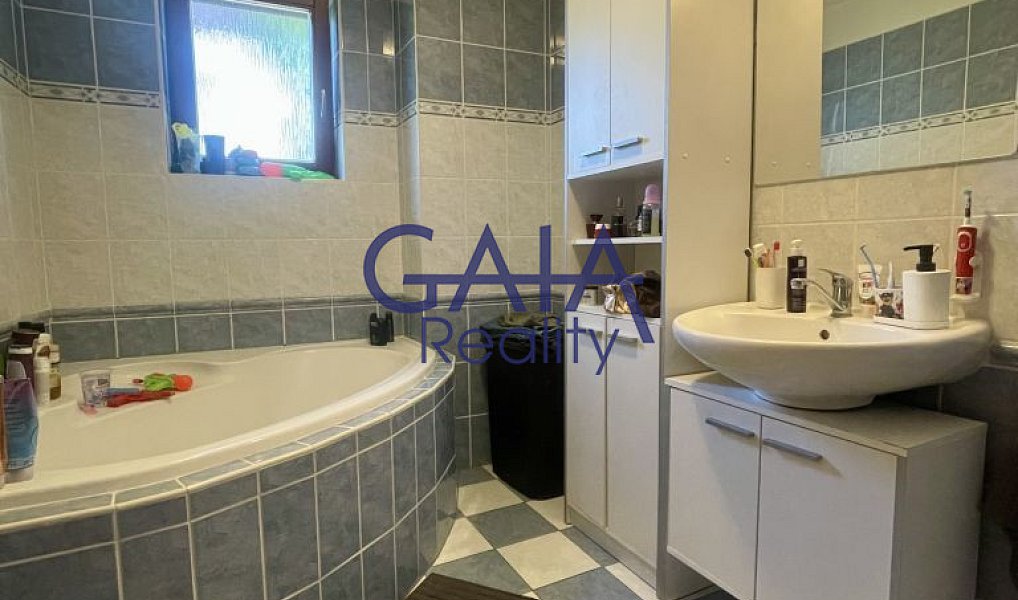 Prodej domu 188 m² s pozemkem 272 m², Kostelec – náhled fotky 11