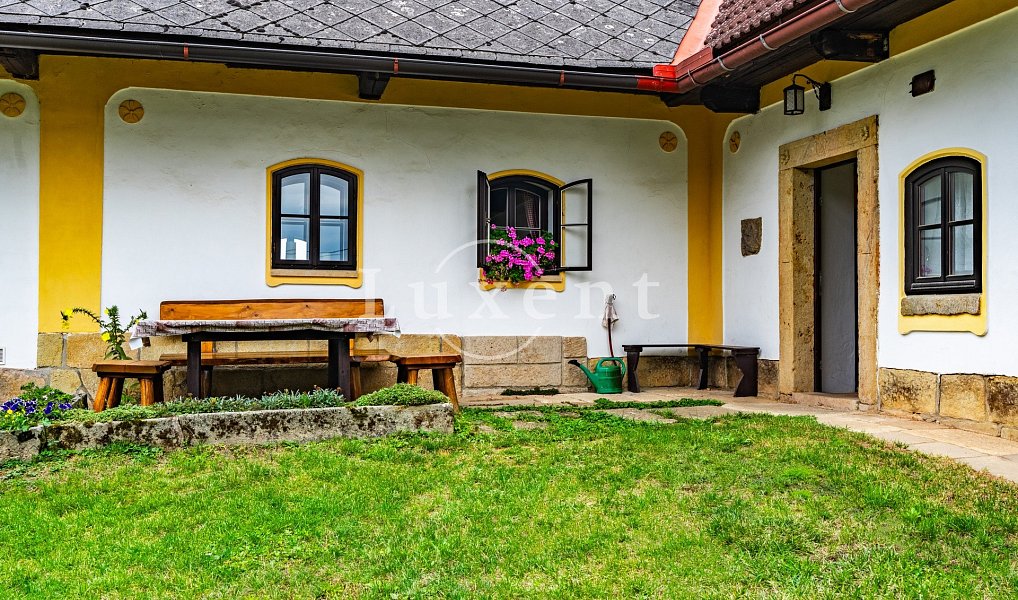 Prodej domu 600 m² s pozemkem 3 100 m², Dvůr Králové nad Labem – náhled fotky 17