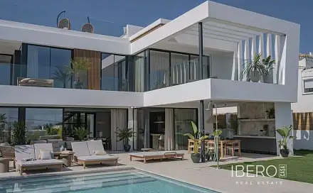Prodej domu 417 m² s pozemkem 640 m², Marbesa, Španělsko
