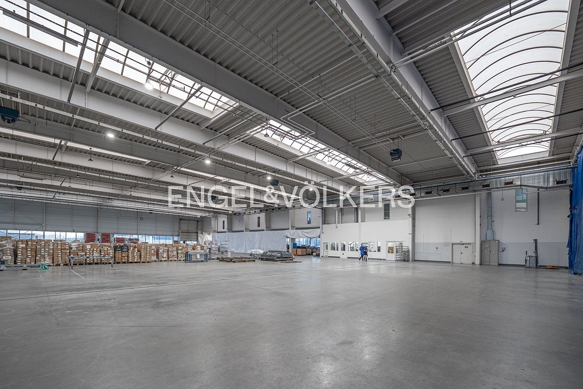 Pronájem skladovacích prostor 4 000 m² – fotografie 2