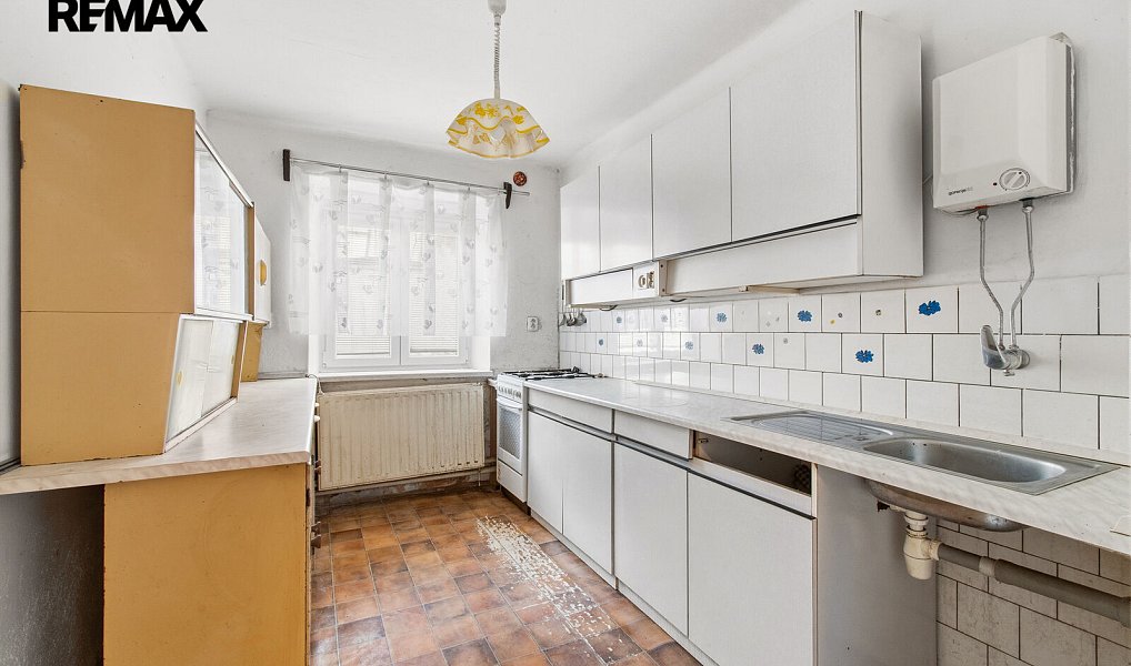 Prodej domu 215 m² s pozemkem 3 942 m², Smědčice – náhled fotky 12