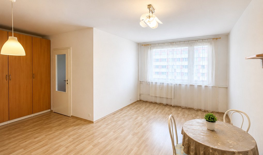 Pronájem bytu 2+kk 40 m², Kladno – náhled fotky 2