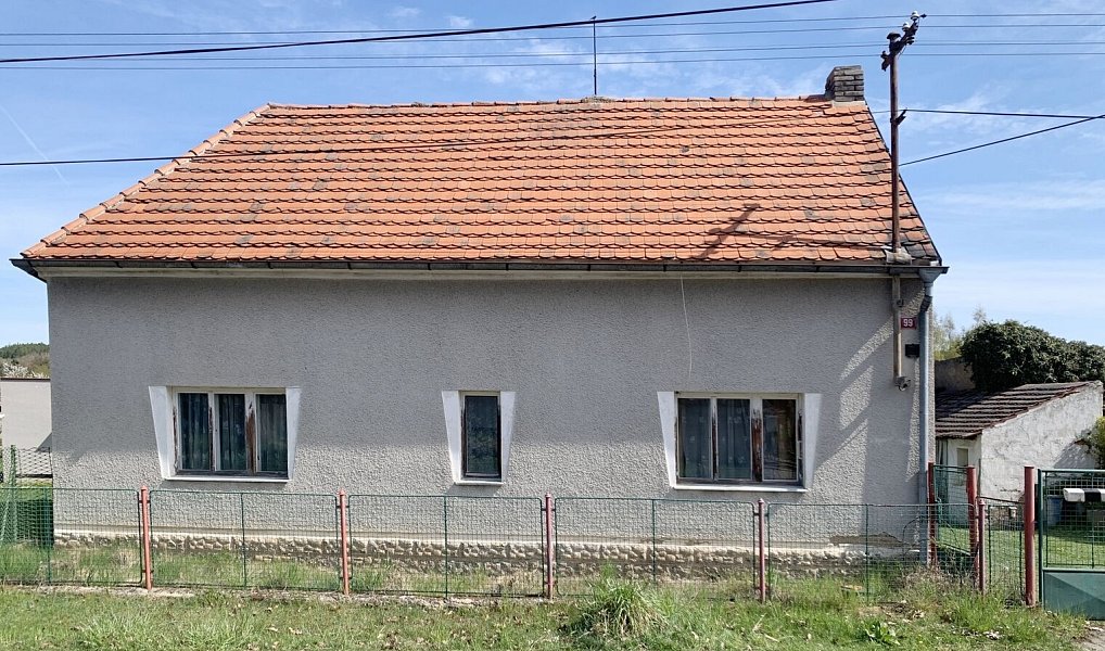 Prodej domu 90 m² s pozemkem 2 409 m², Pšovlky – fotka 1 z 19