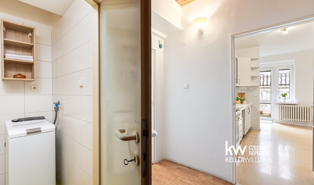 Prodej domu 226 m² s pozemkem 343 m², Praha – náhled fotky 18