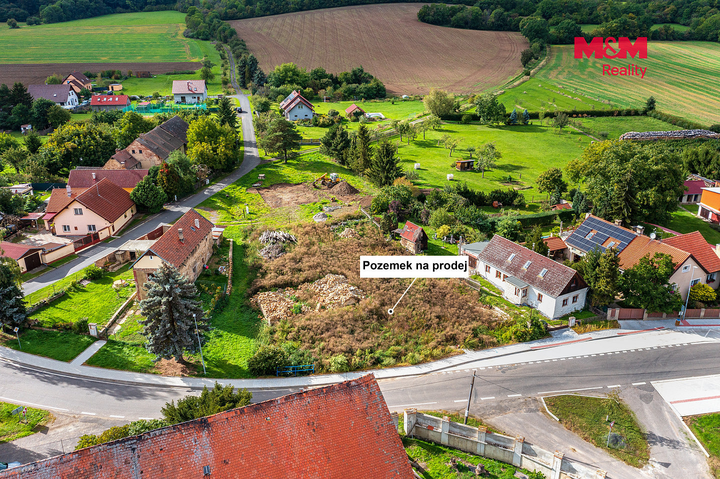 Prodej stavebního pozemku 608 m² – fotografie 2