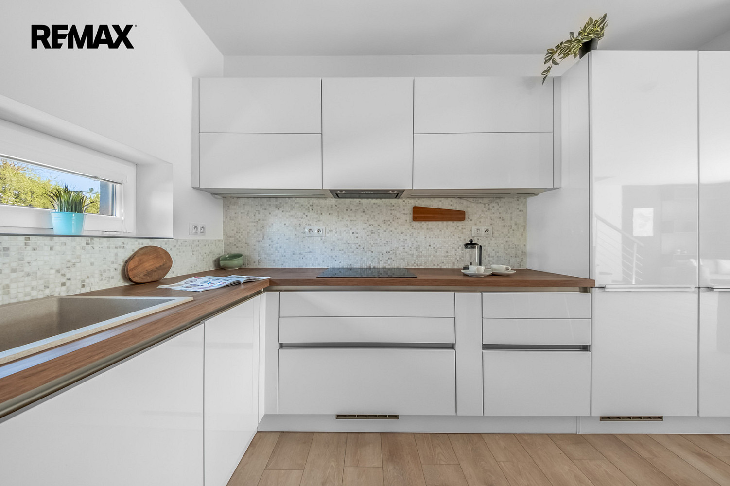 Prodej domu 136 m² s pozemkem 202 m² – fotografie 2