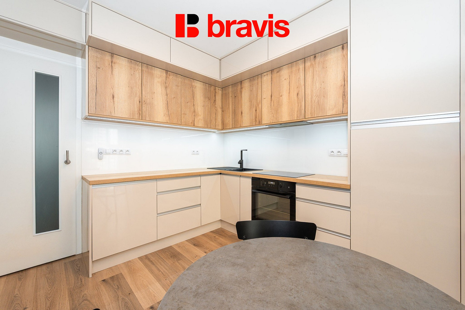 Prodej bytu 2+kk 64 m² — photo 2