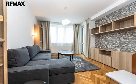 Pronájem bytu 2+1 53 m², Petrohradská, Kladno