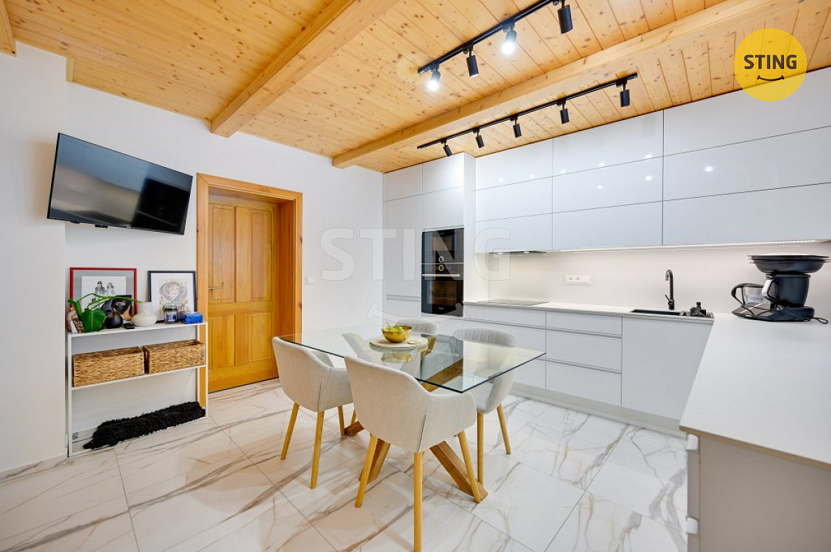 Prodej domu 200 m² s pozemkem 567 m² – fotografie 5