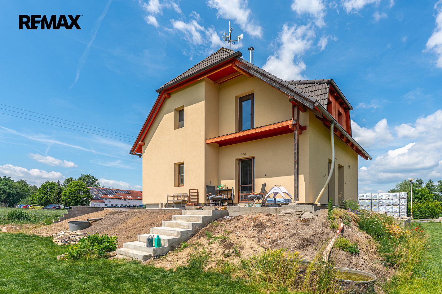 Prodej domu 107 m² s pozemkem 1 233 m²