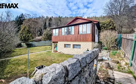 Prodej chaty/chalupy 48 m² s pozemkem 307 m², Stříbrná Skalice - Hradové Střimelice, okres Praha-východ