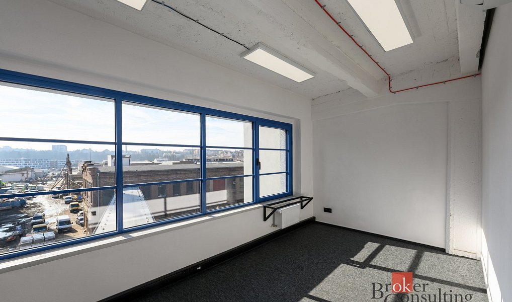 Pronájem kanceláře 219 m², Plzeň – náhled fotky 16