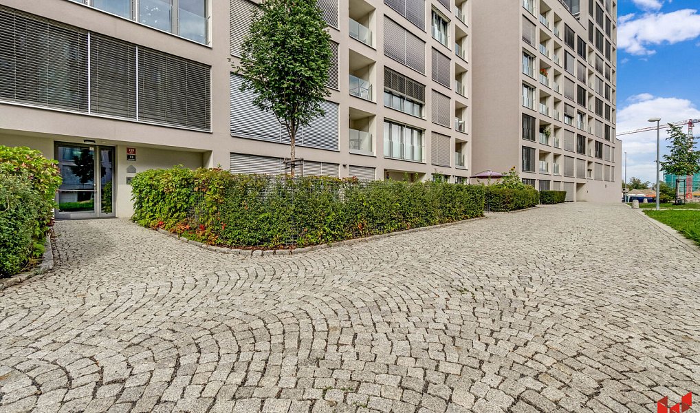 Prodej bytu 2+kk 66 m², Praha – náhled fotky 14