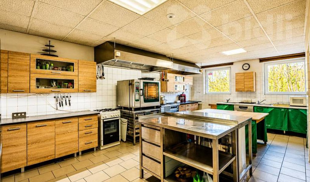 Prodej domu 860 m² s pozemkem 1 316 m², Chvalčov – náhled fotky 18