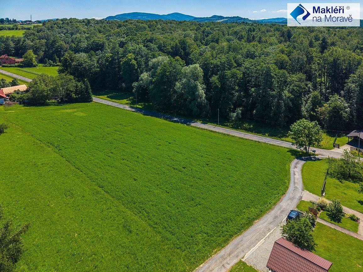 Prodej stavebního pozemku 2 811 m² – fotografie 3