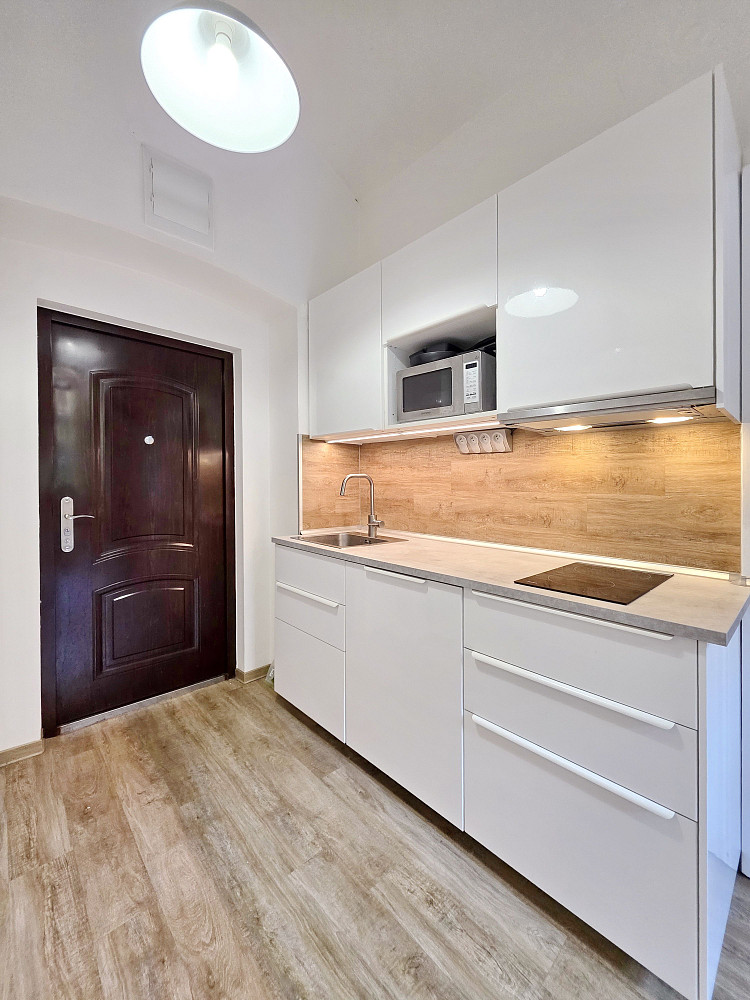 Pronájem bytu 2+kk 32 m² – fotografie 3