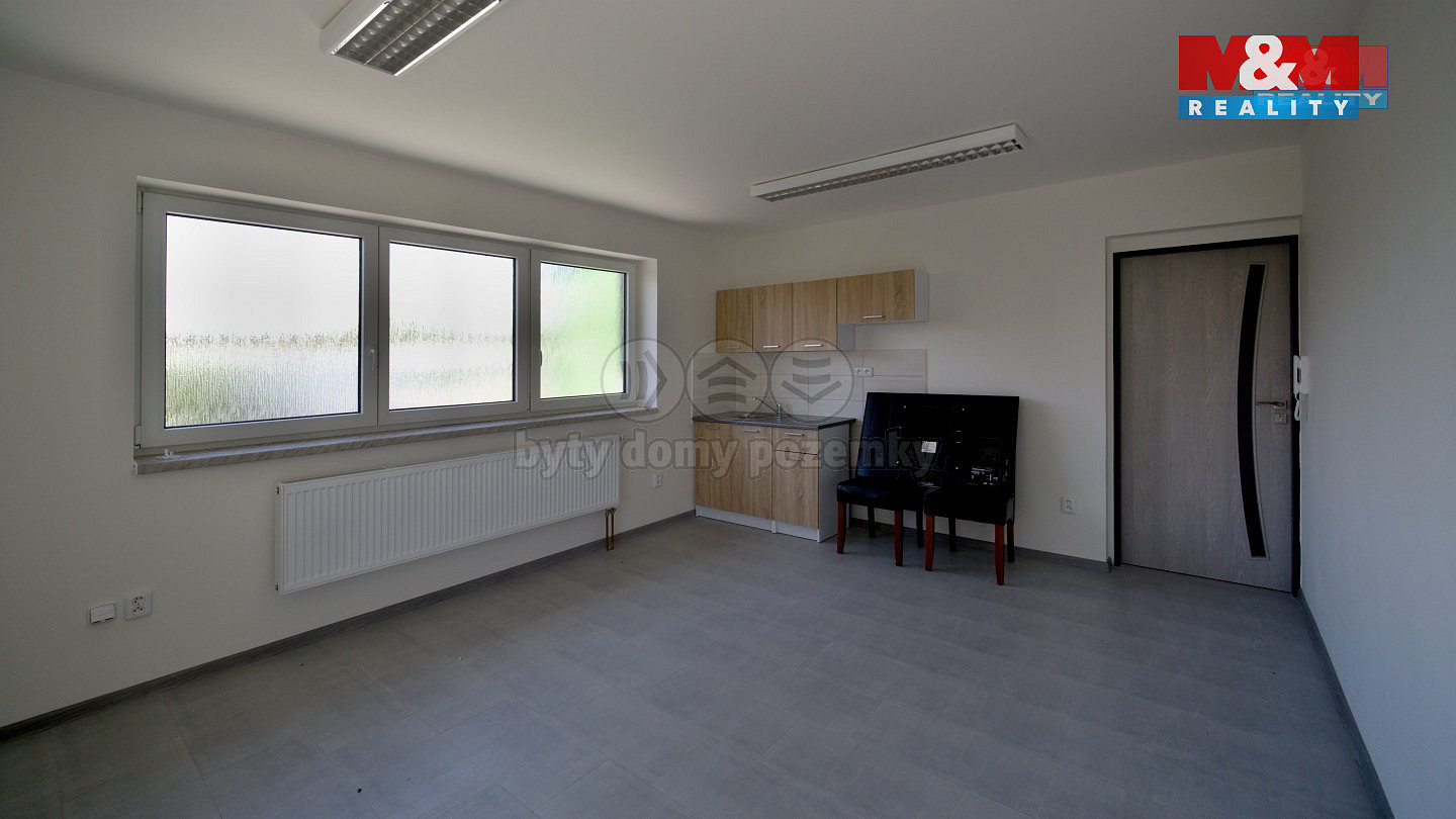 Pronájem kanceláře 23 m² — photo 2
